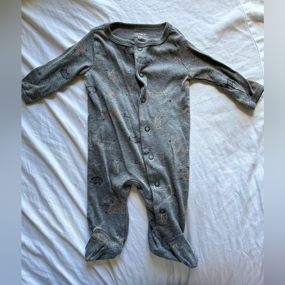Carter’s Grey Baby Boy/Girl Footie Pajamas Size 3 Months